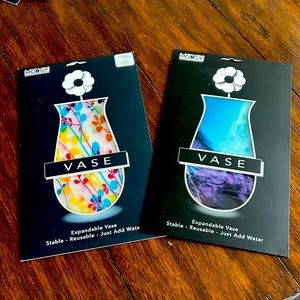 2 Modgy Expandable Flower Vases